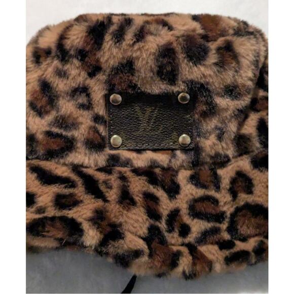 Cute Brown Leopard Bucket Hat main image 7